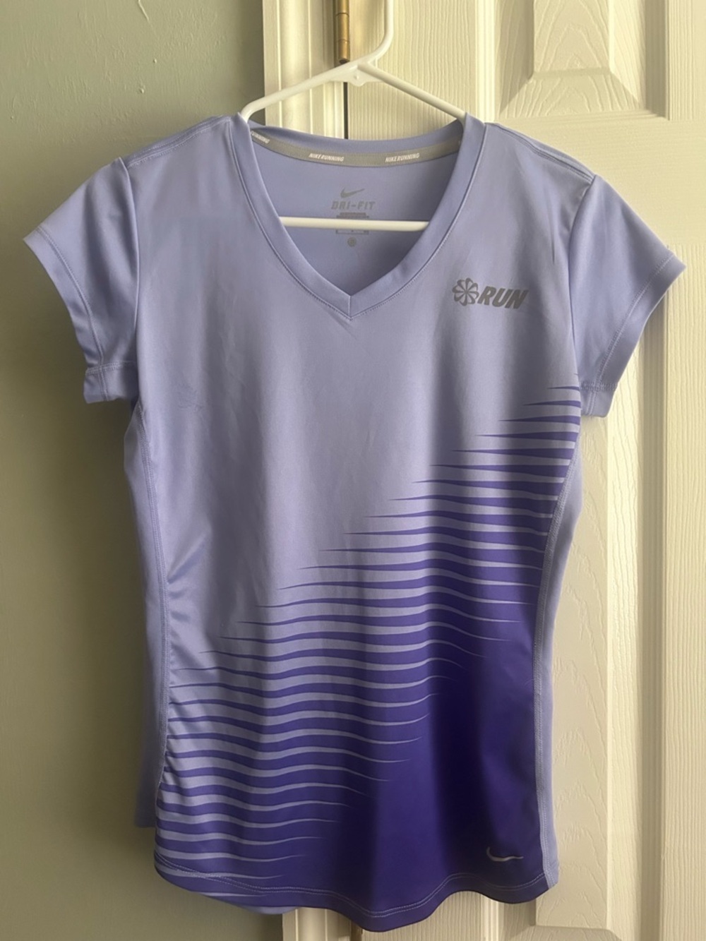 Nike Women's Lavender to Purple Gradient Run Tee